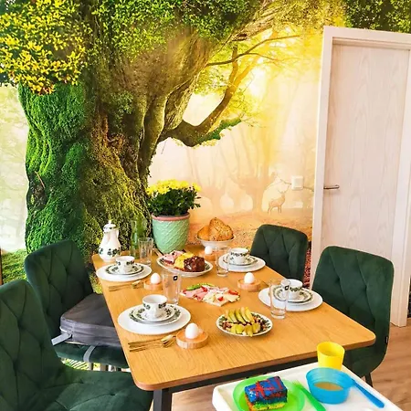 Altstadt-juwel Mit Terrasse & Parkplatz Und 2 Kingsize-betten *